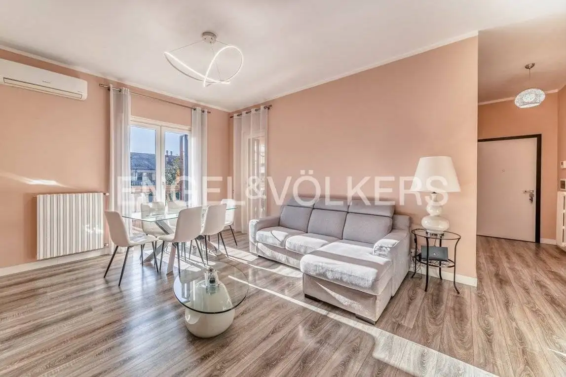 Appartamento in vendita a Solaro