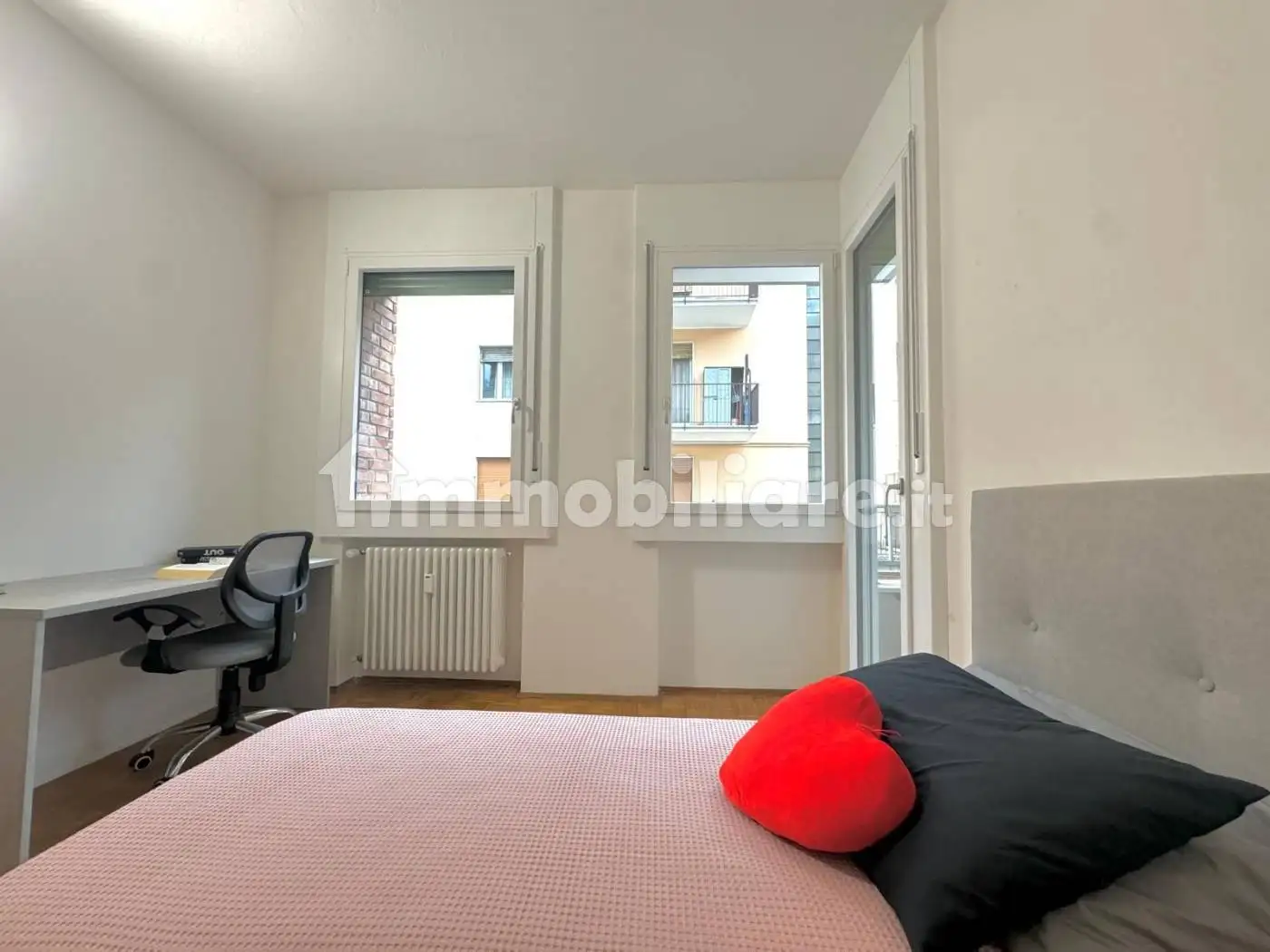 Palazzo - Edificio in Affitto - foto 2