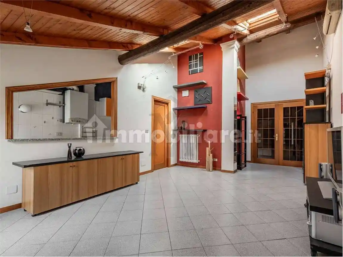 Quadrilocale corso Garibaldi, 38, Centro Storico, Reggio Emilia - foto 3