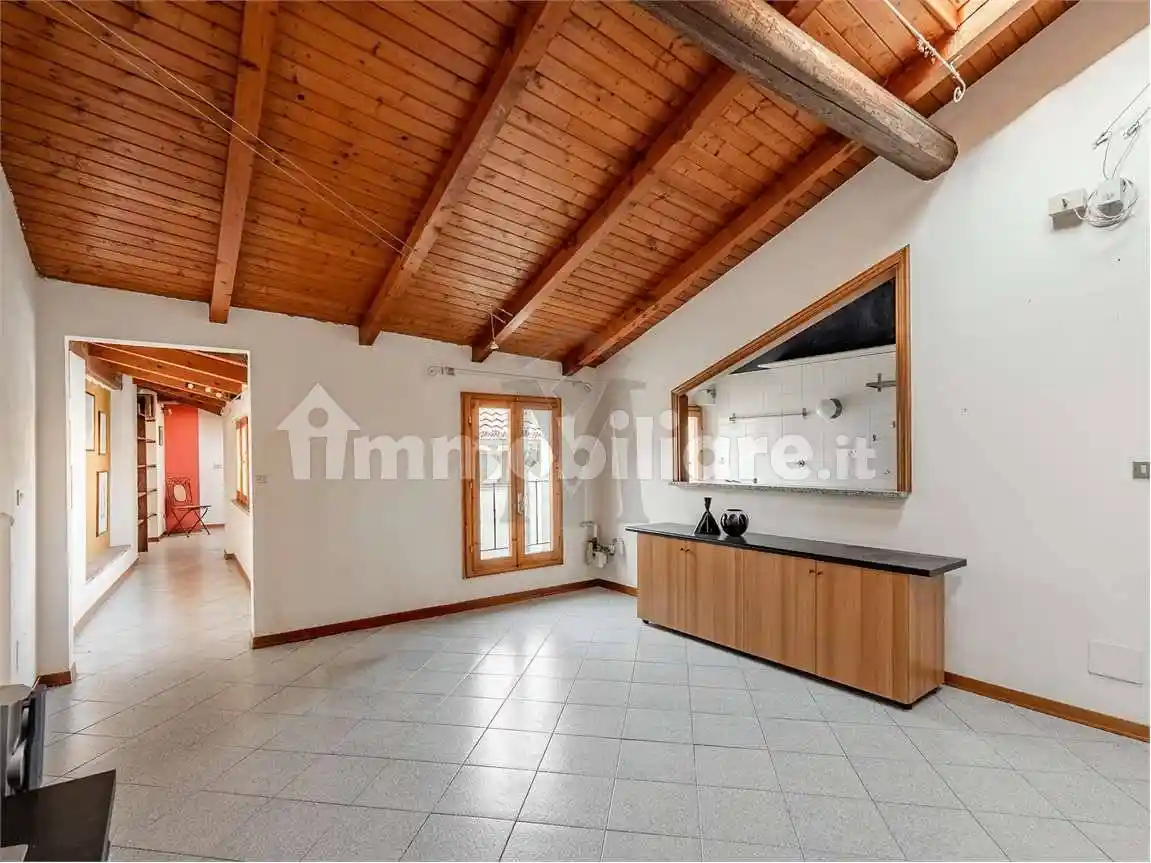 Quadrilocale corso Garibaldi, 38, Centro Storico, Reggio Emilia - foto 5