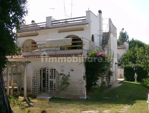 Villa in asta a Ardea
