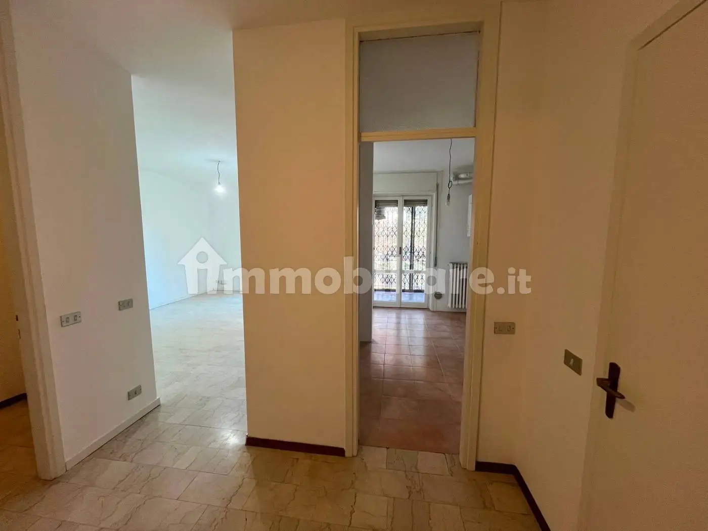 Trilocale via 1 Maggio 39, Romano Banco, Buccinasco - foto 5