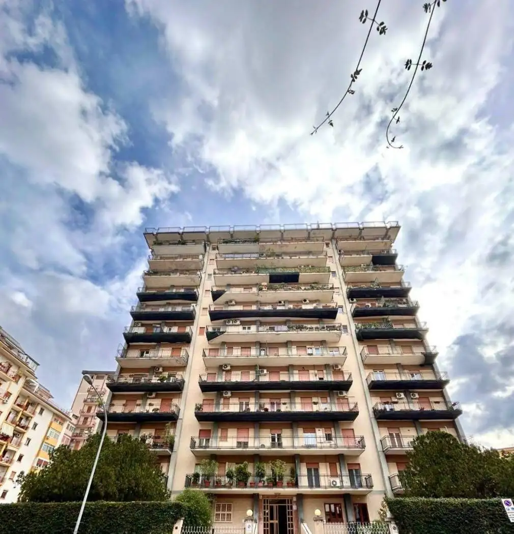 Appartamento in vendita a Palermo