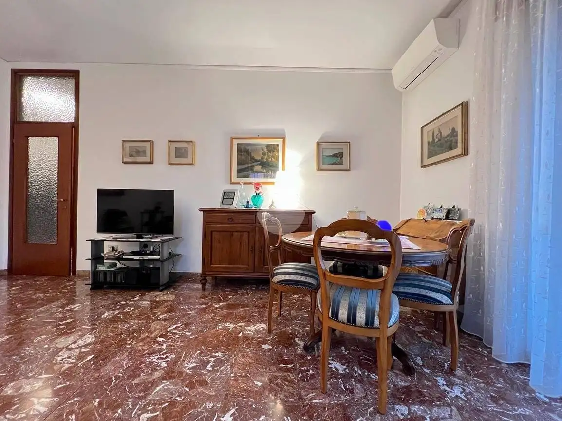 Quadrilocale via Brigata Sassari 11, San Massimo - Croce Bianca, Verona - foto 4