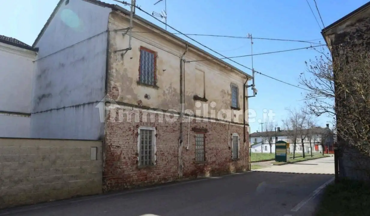 Appartamento in asta a Rosasco