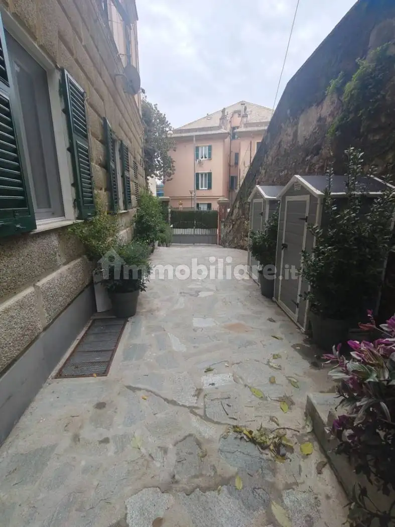 Trilocale via Cesare Cabella 12a, Castelletto, Genova - foto 3