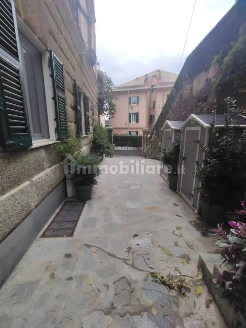 Trilocale via Cesare Cabella 12a, Castelletto, Genova - foto 4