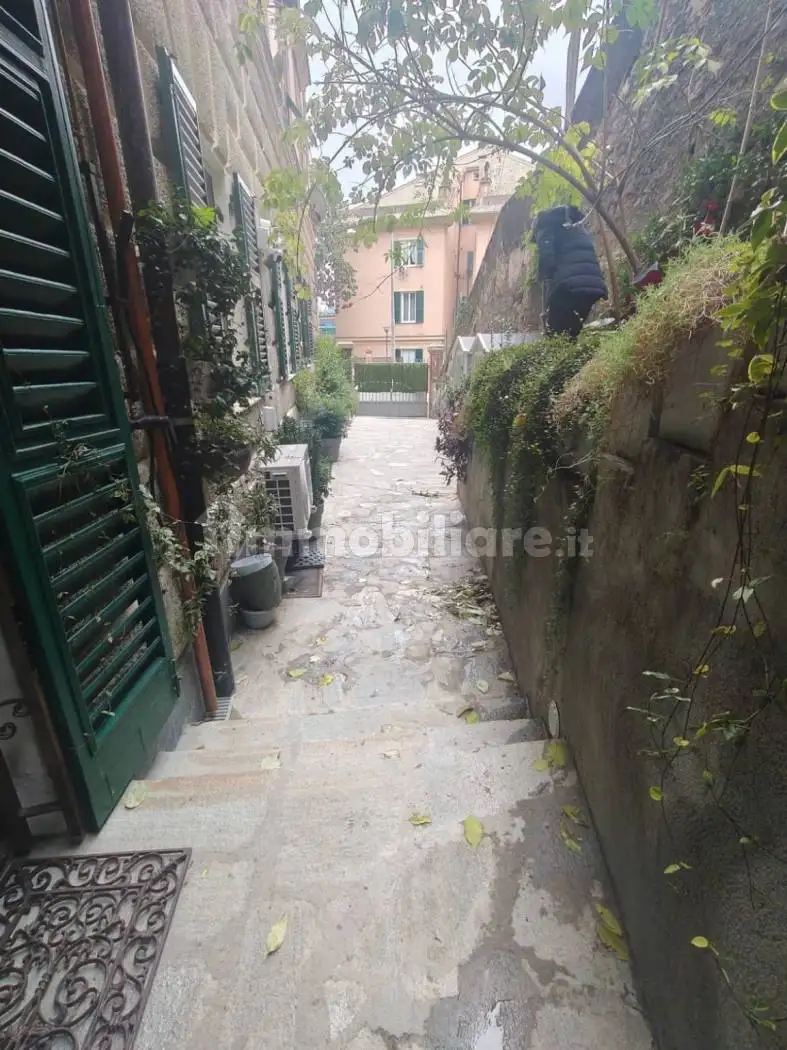 Trilocale via Cesare Cabella 12a, Castelletto, Genova - foto 5