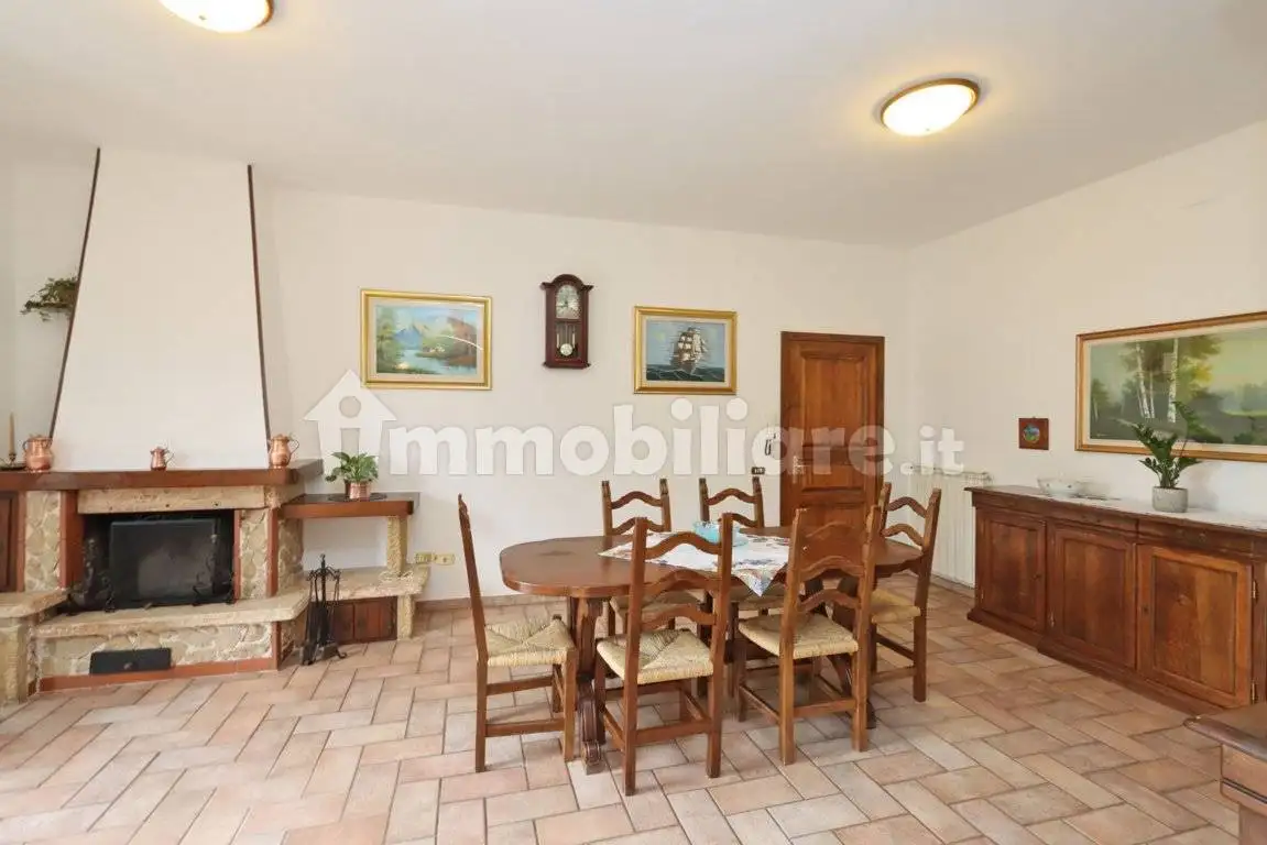 Appartamento in vendita a Torrita di Siena