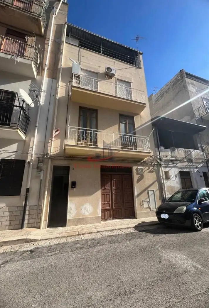 Palazzo - Edificio in Vendita - foto 2