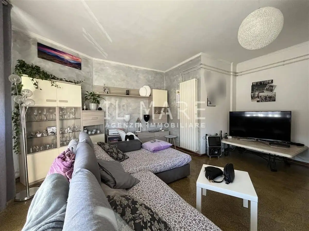 Appartamento via San Leonardo,, Marina di Massa Centro, Massa - foto 2