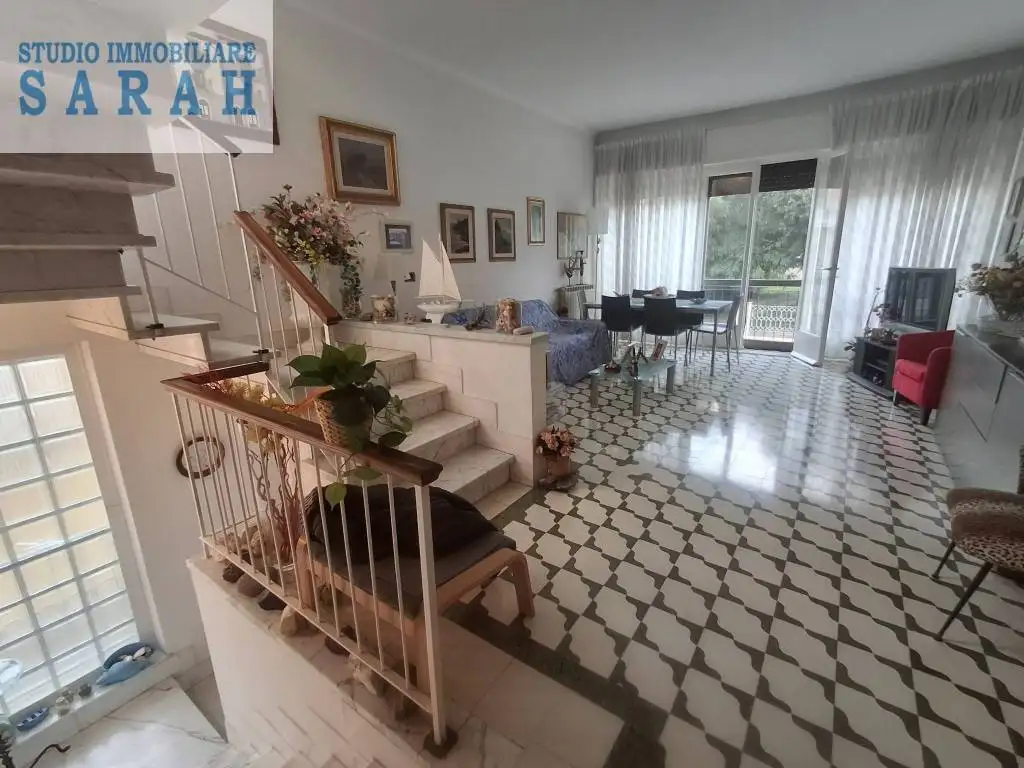 Casa indipendente in vendita a Viareggio