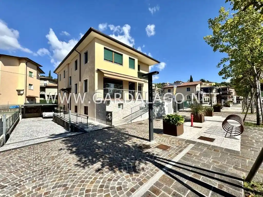 Trilocale via della Repubblica 7, Costermano, Costermano sul Garda - foto 3