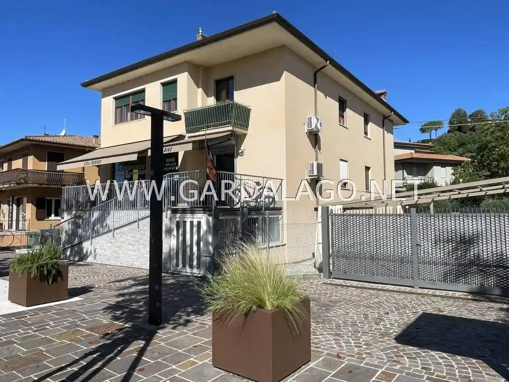 Trilocale via della Repubblica 7, Costermano, Costermano sul Garda - foto 4