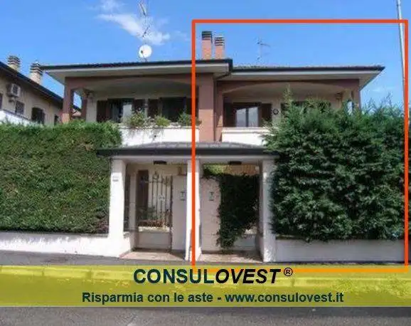 Villetta a schiera in asta a Rho