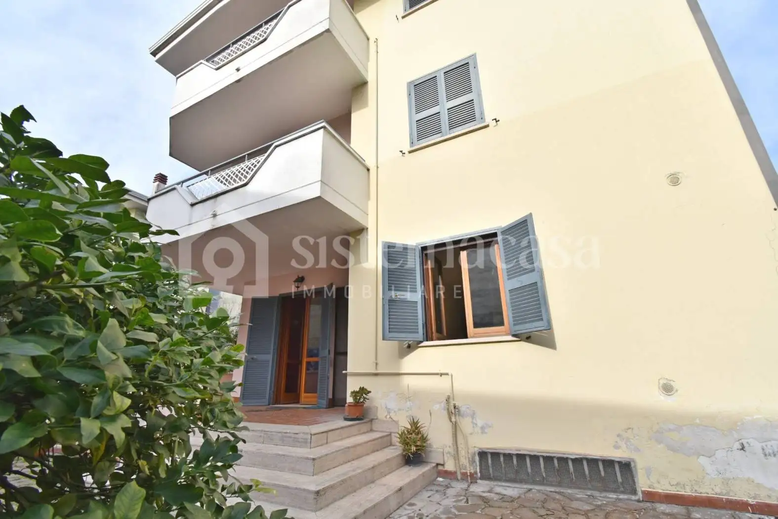 Villa bifamiliare via Guido De Ruggiero 46, Brusciano - foto 2