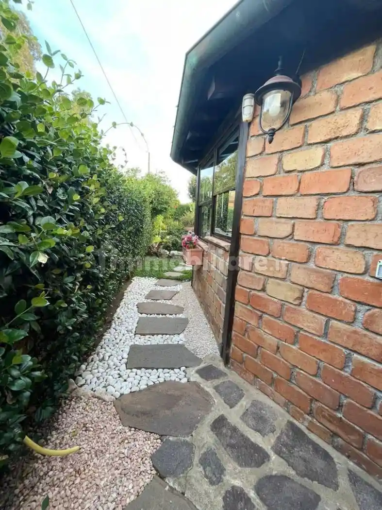 Villa bifamiliare via Lecce 47/A, Nuova Florida, Ardea - foto 3