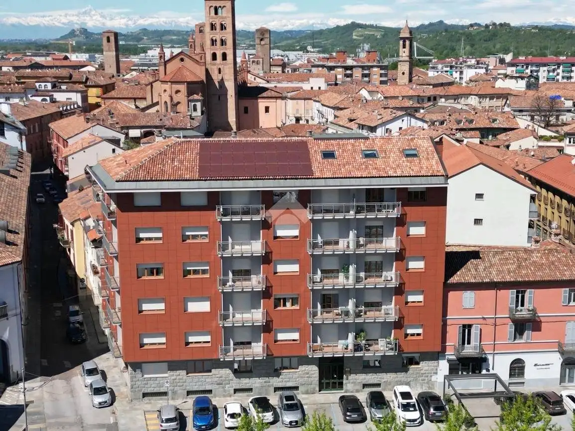 Appartamento in vendita a Alba
