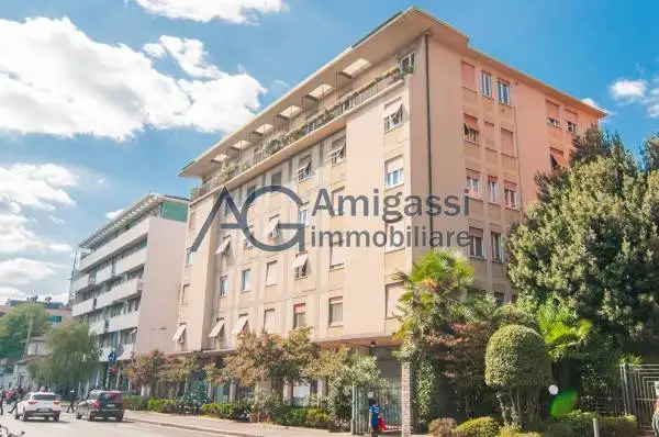 Appartamento in vendita a Bergamo