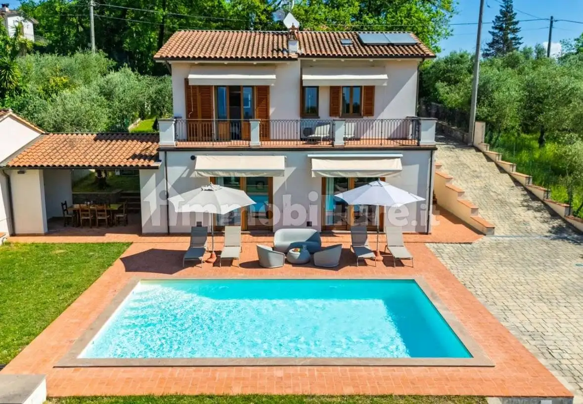 Villa in vendita a Montecarlo