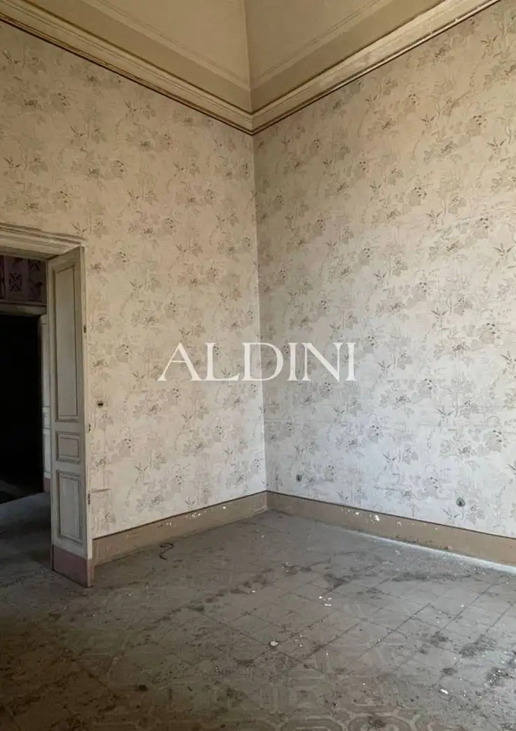 Palazzo - Edificio in vendita a Belpasso