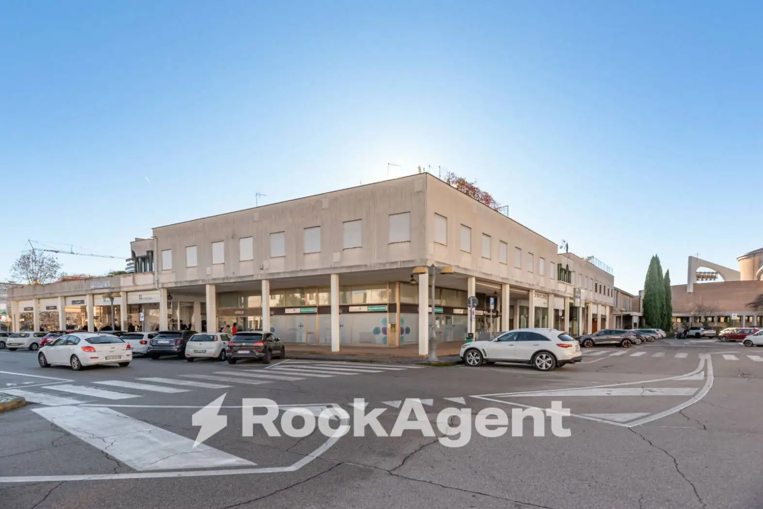 Bilocale via A. Volta, 39, Centro, Abano Terme - foto 2