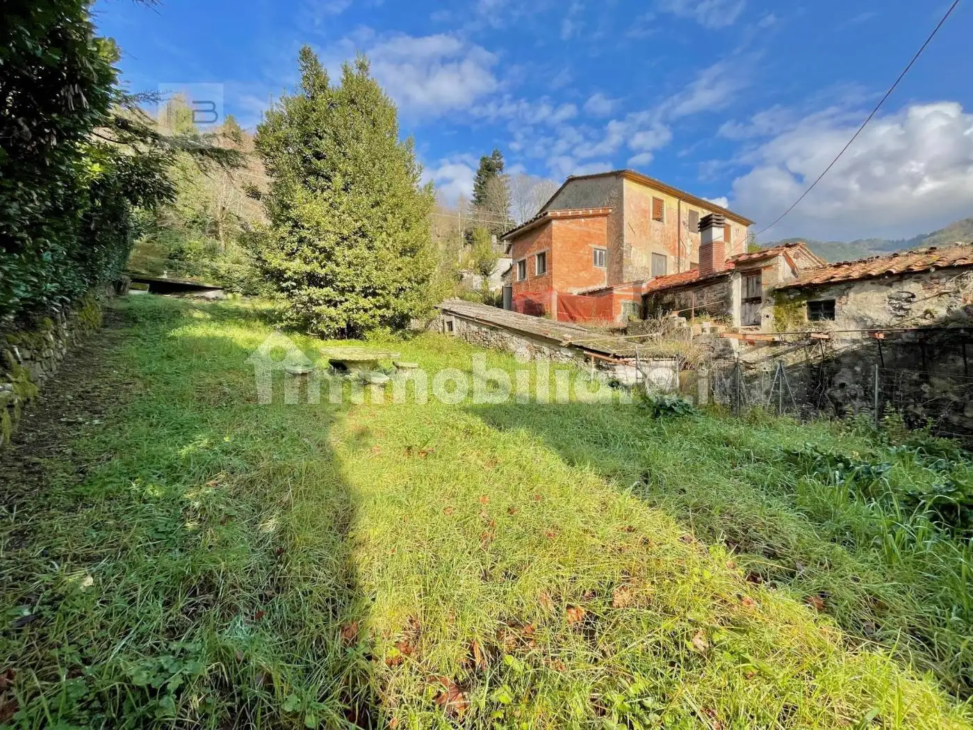 Casa indipendente in vendita a Lucca