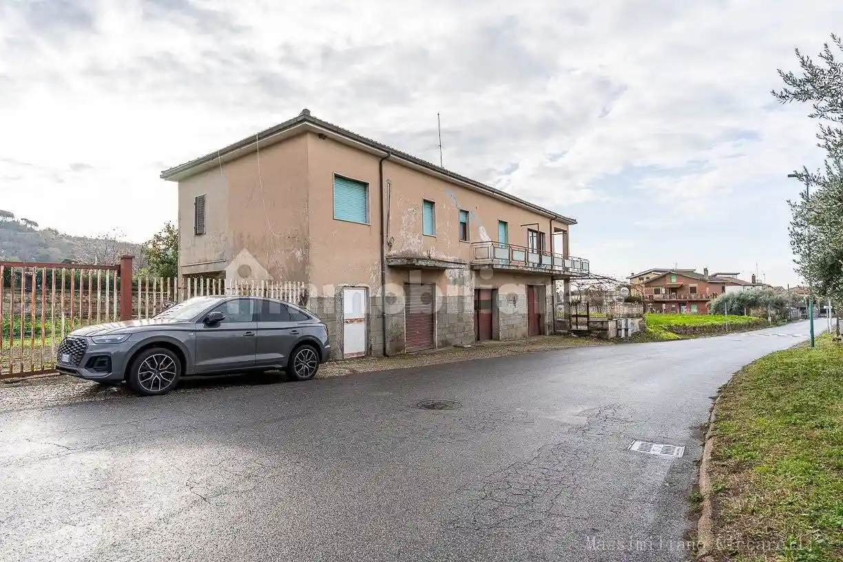 Villa in vendita a Ariccia