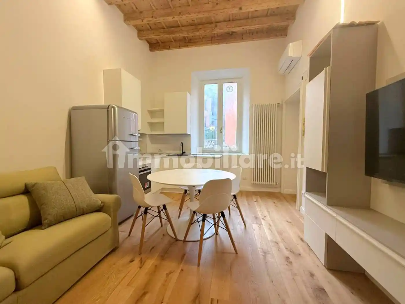 Bilocale via Terraggio 9, Sant'Ambrogio, Milano - foto 2