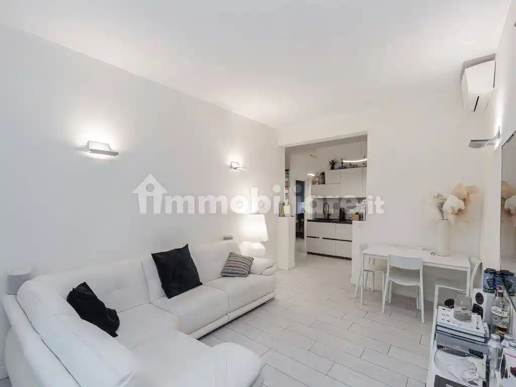 Trilocale via Fiuggi 12/5, Istria, Milano - foto 4