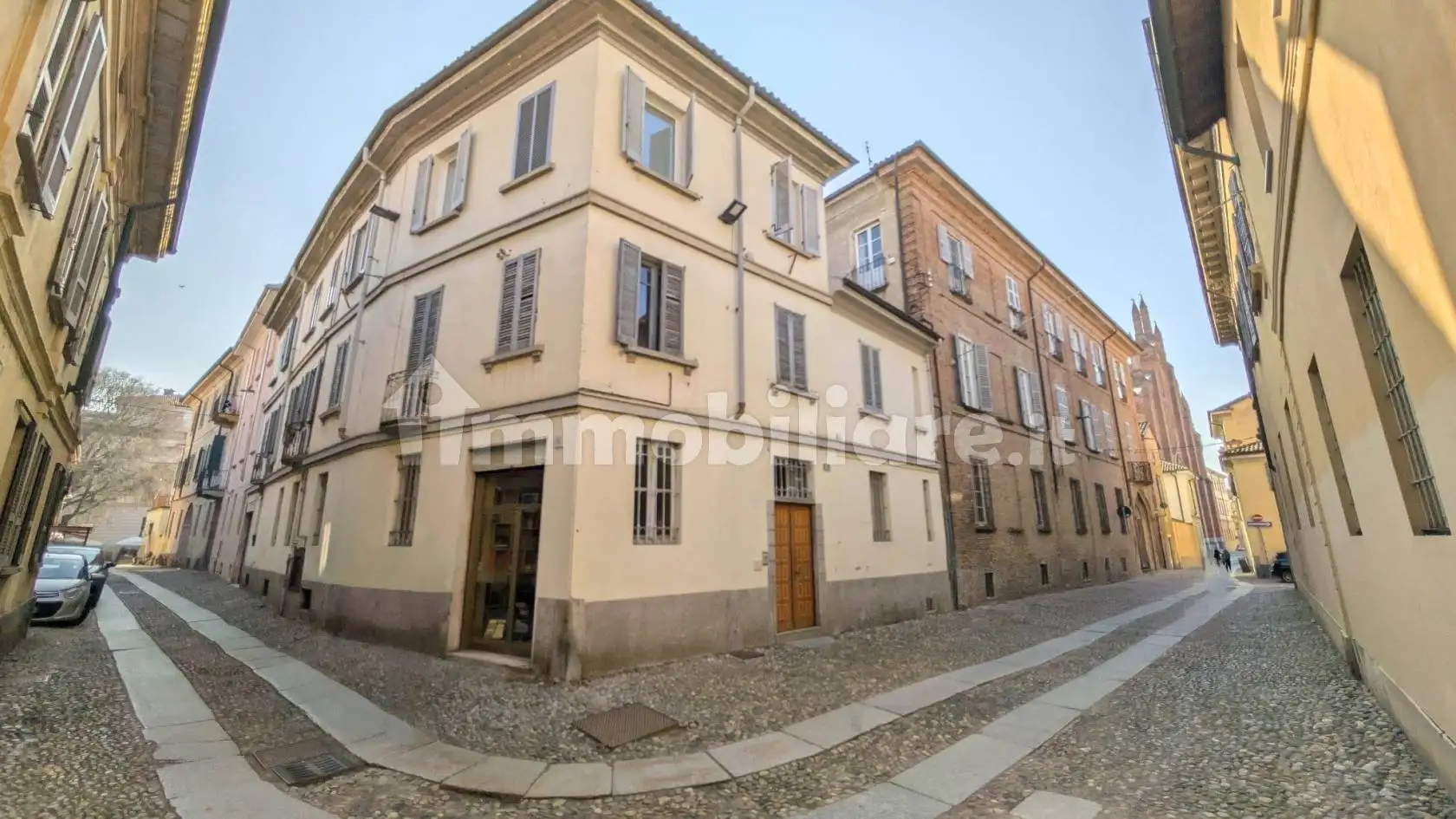 Appartamento in vendita a Pavia