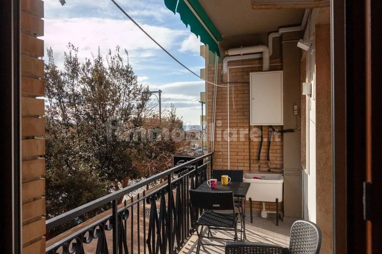 Quadrilocale via Dante 36, Centro, Follonica - foto 3