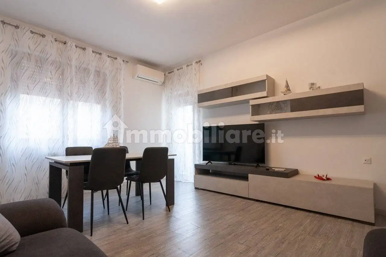 Quadrilocale via Dante 36, Centro, Follonica - foto 4