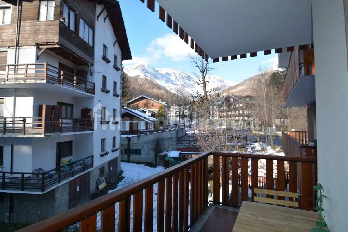 Trilocale viale Roma 68, Centro, Bardonecchia - foto 5