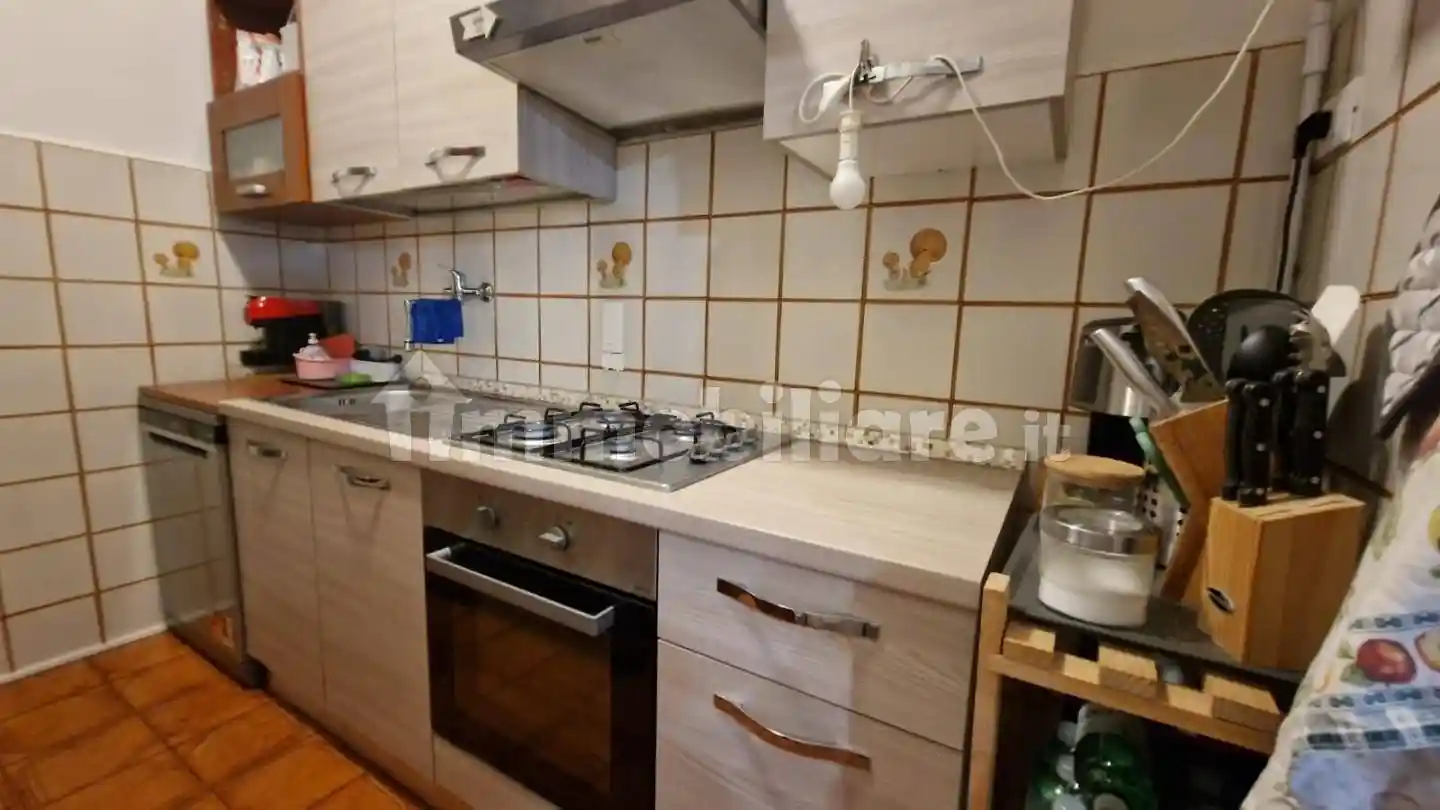 Trilocale ottimo stato, primo piano, Luni Mare, Luni - foto 5