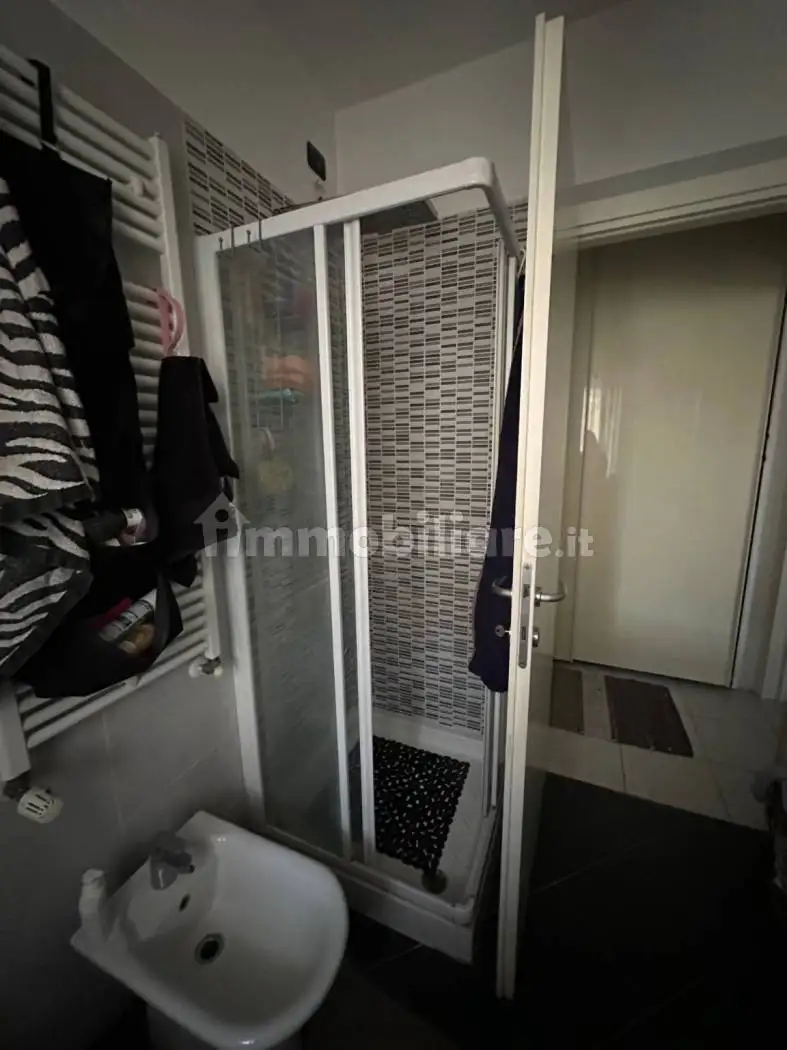 Bilocale largo Don Renato Coccè 3, Desio - foto 5