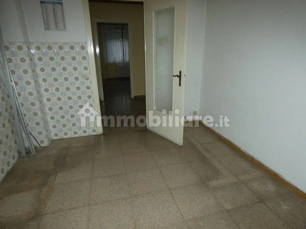 Quadrilocale piazza Urbano Prunotto, Centro, Alba - foto 2