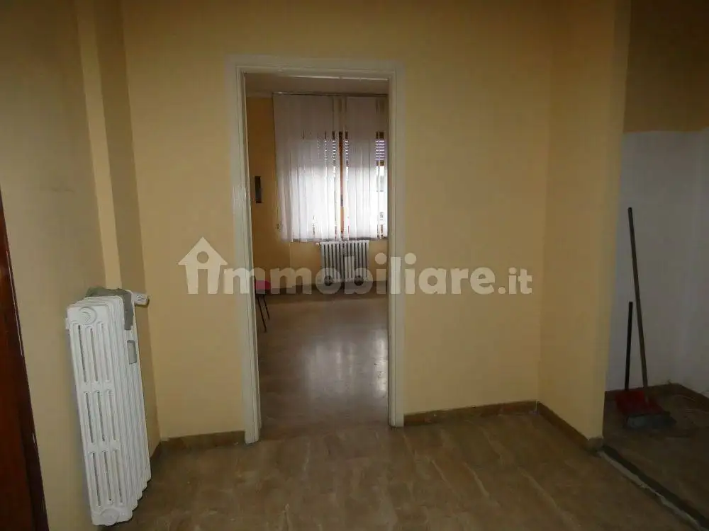 Quadrilocale piazza Urbano Prunotto, Centro, Alba - foto 4