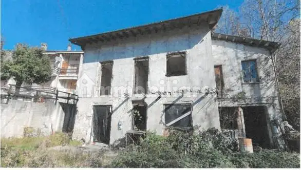 Casa indipendente in asta a Pamparato