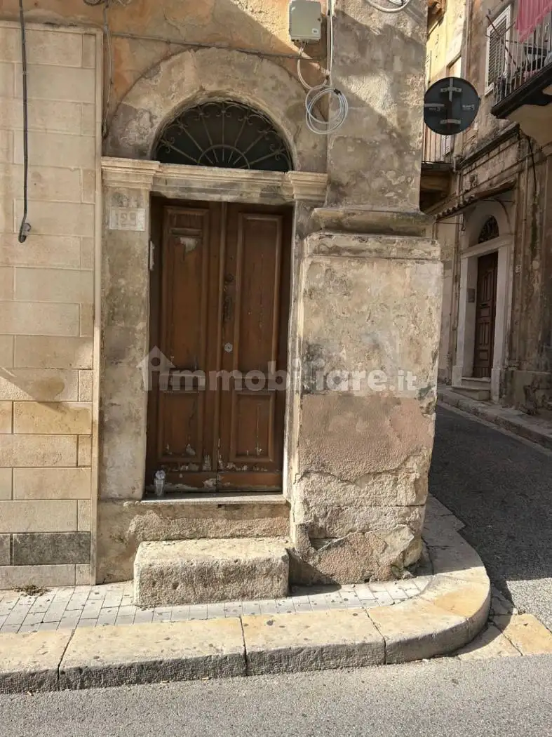 Terratetto unifamiliare 70 m², da ristrutturare, Centro, Ragusa - foto 3