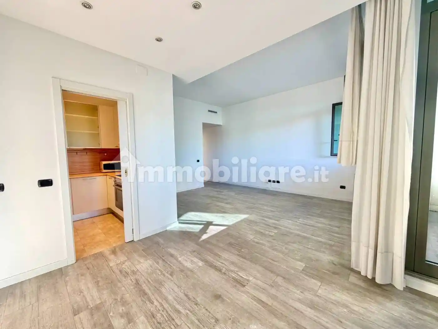 Trilocale piazza della Repubblica 1/A, Porta Nuova, Milano - foto 5