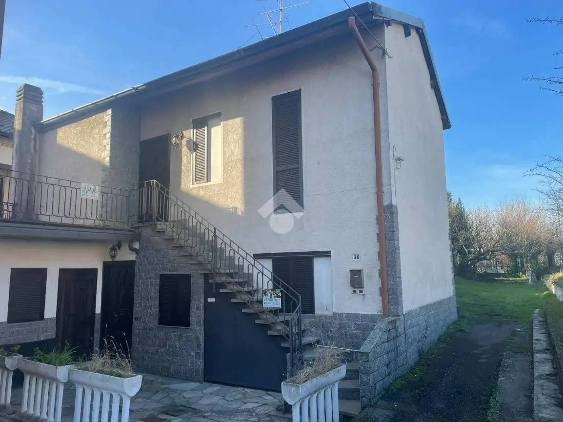 Casa indipendente in vendita a Cardano al Campo