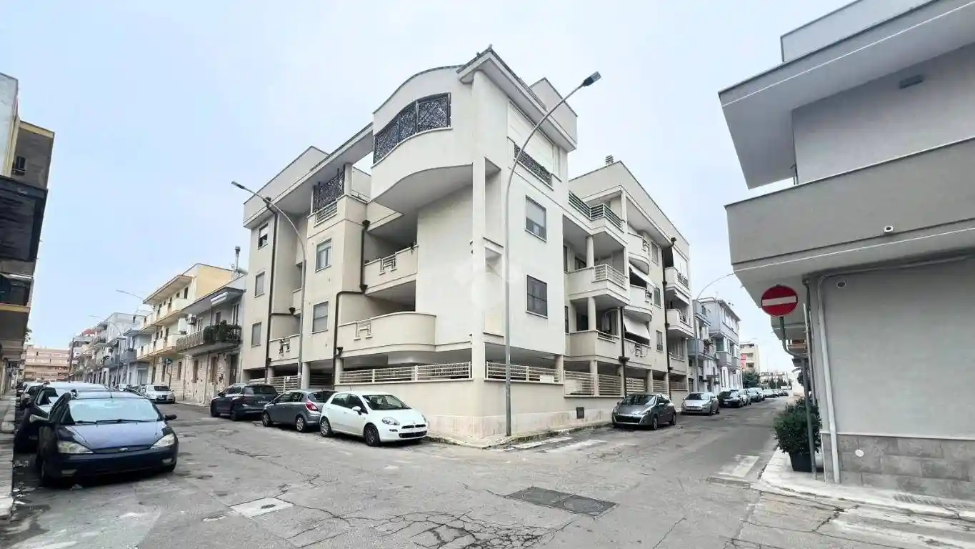 Trilocale via Aleandro Gerolamo 31, Santa Chiara - Sant'Angelo, Brindisi - foto 2