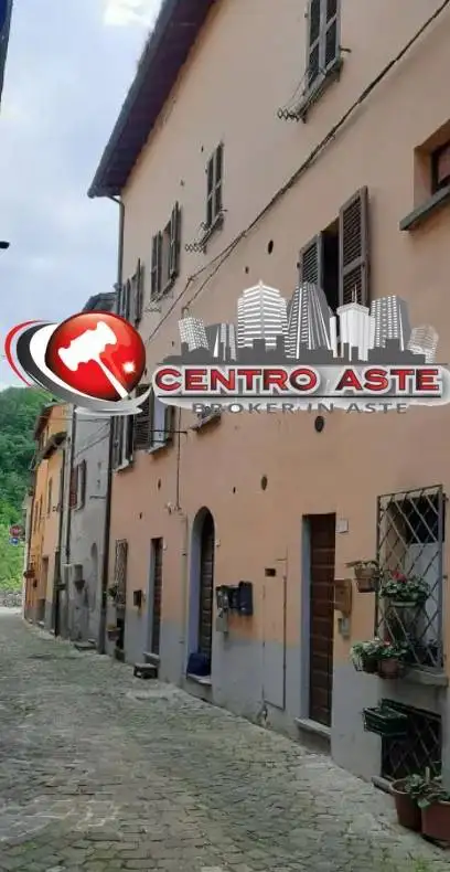 Appartamento in asta a Urbania