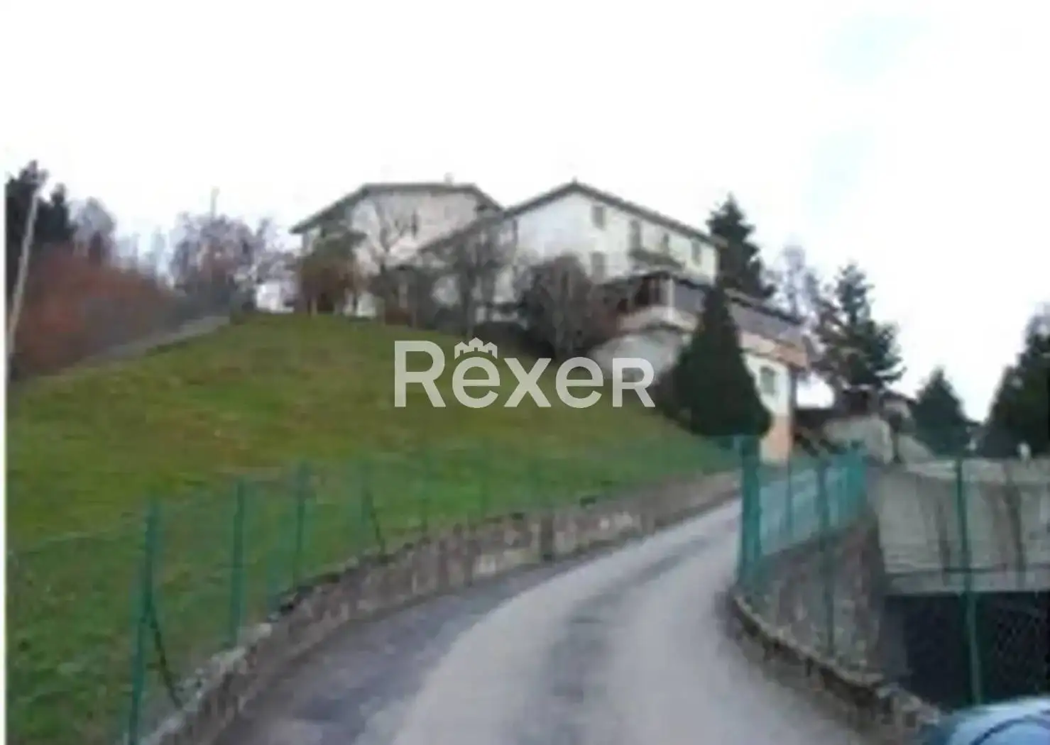 Casa indipendente in vendita a Bossico