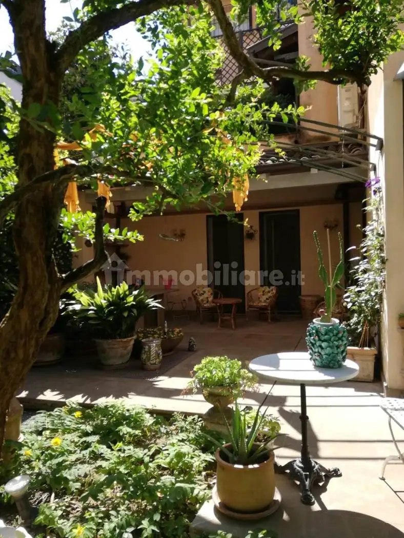 Appartamento in vendita a Piacenza