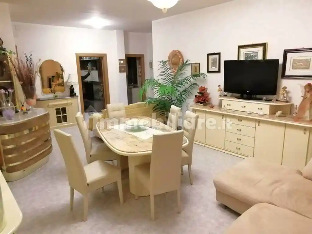 Appartamento in vendita a Scarperia e San Piero