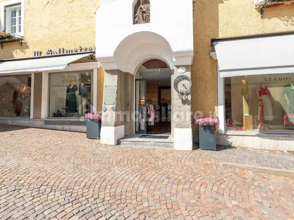 Terratetto unifamiliare piazza Parrocchia, Centro, Chiusa - foto 3