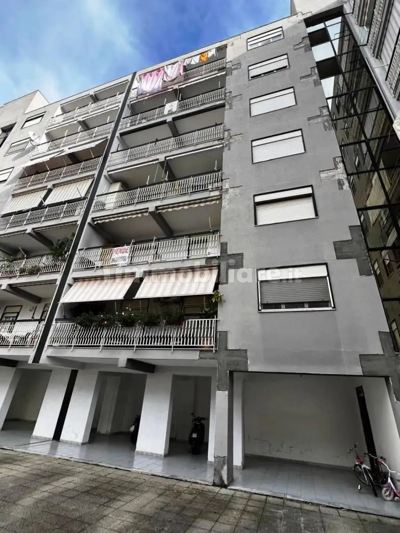 Quadrilocale da ristrutturare, secondo piano, Centro, Battipaglia - foto 4