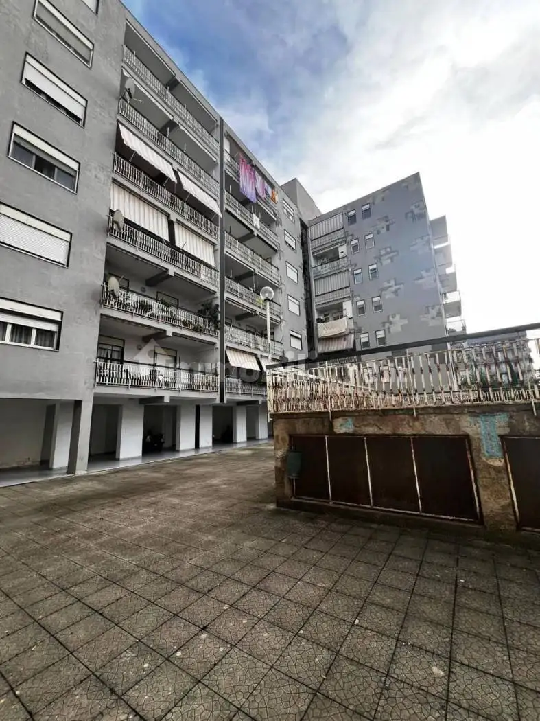 Quadrilocale da ristrutturare, secondo piano, Centro, Battipaglia - foto 5